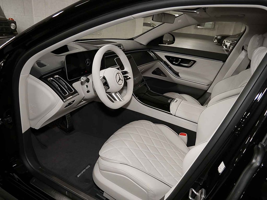 Mercedes S580 Image 10