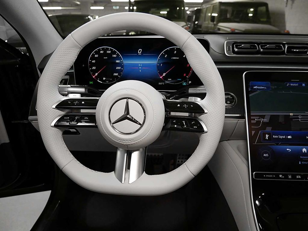 Mercedes S580 Image 12